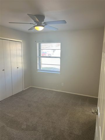 3810 Calgary Court E, Irving, TX 75062