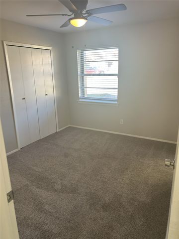 3810 Calgary Court E, Irving, TX 75062