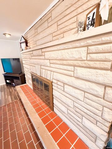 13284 7th Road, Plymouth, IN 46563