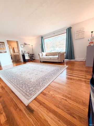 13284 7th Road, Plymouth, IN 46563