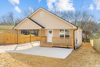 1800 Malone Dr, Dalton, GA 30721