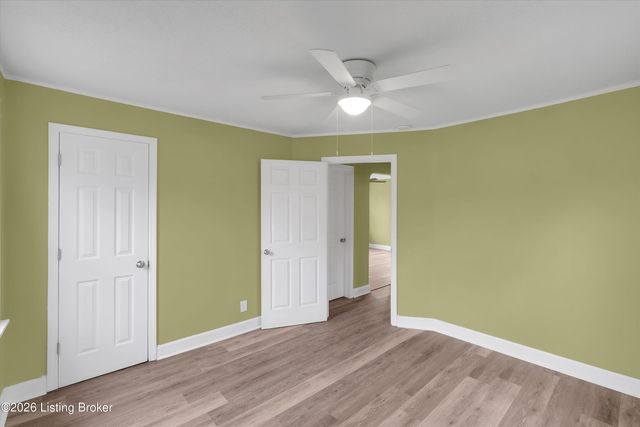 2420 Dulworth Dr, Louisville, KY 40216