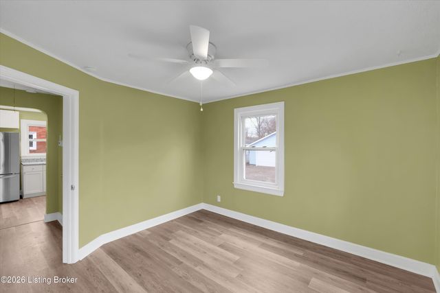 2420 Dulworth Dr, Louisville, KY 40216