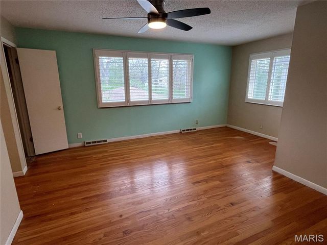 512 Bryan Avenue, Kirkwood, MO 63122