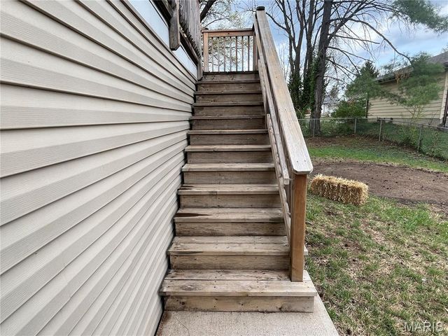 512 Bryan Avenue, Kirkwood, MO 63122