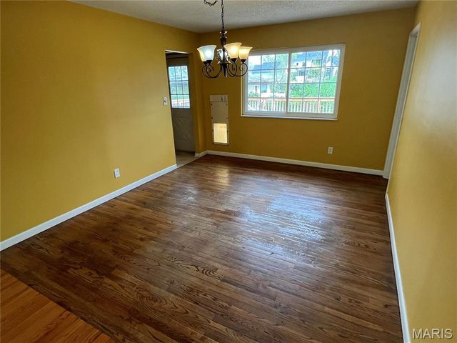 512 Bryan Avenue, Kirkwood, MO 63122