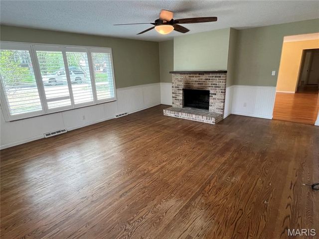 512 Bryan Avenue, Kirkwood, MO 63122