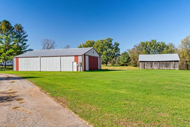 W5980 County Road V, Holmen, WI 54636