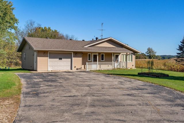 W5980 County Road V, Holmen, WI 54636