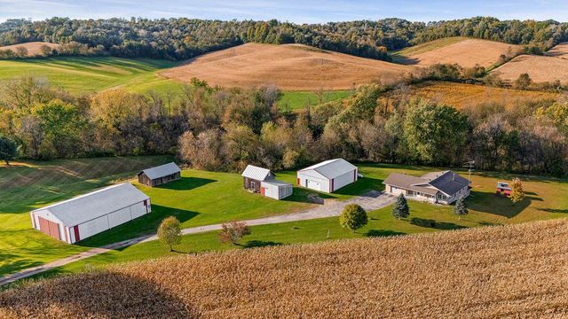 W5980 County Road V, Holmen, WI 54636