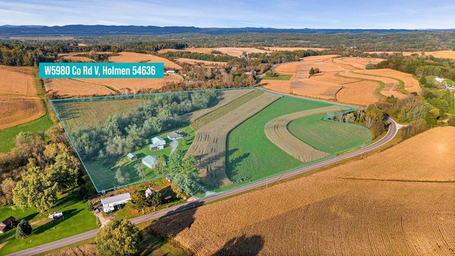W5980 County Road V, Holmen, WI 54636