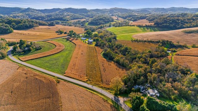 W5980 County Road V, Holmen, WI 54636