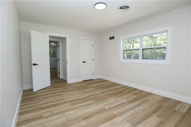 2729 Stratford Road, Lawrence, KS 66049