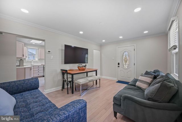 511 KINGS HWY S, Cherry Hill, NJ 08034