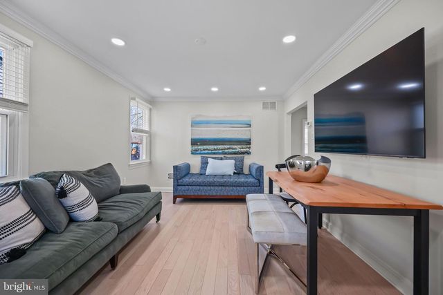 511 KINGS HWY S, Cherry Hill, NJ 08034