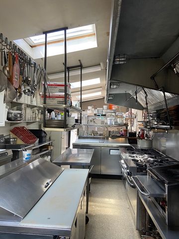 2653 Main St, Chatham, MA 02659