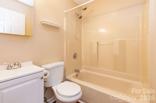 129 Shelburne Road, Asheville, NC 28806