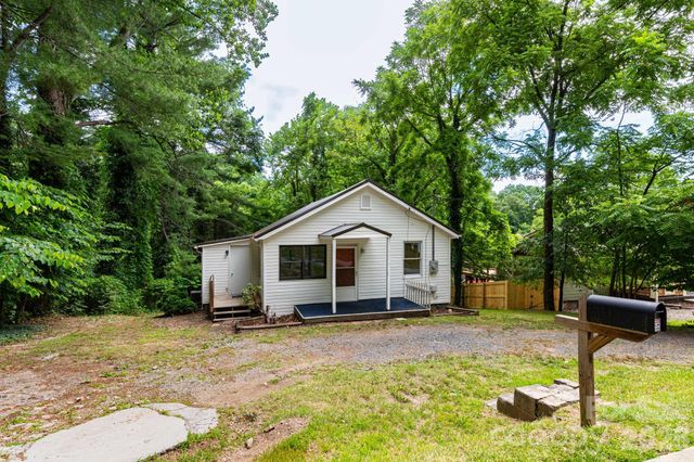 129 Shelburne Road, Asheville, NC 28806