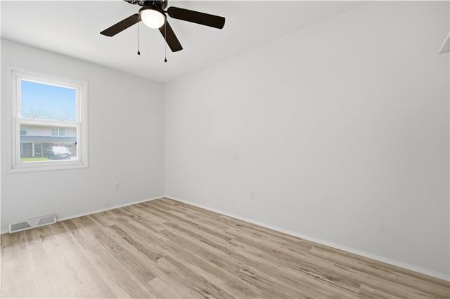5520 NE 59th Terrace, Kansas City, MO 64119