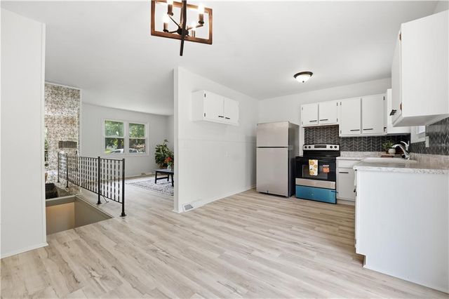 5520 NE 59th Terrace, Kansas City, MO 64119