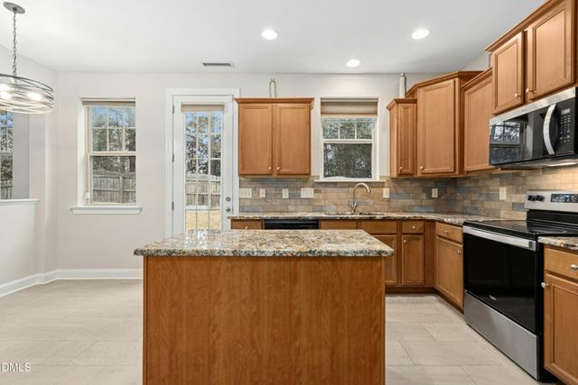 1144 Shasta Daisy Drive, Wake Forest, NC 27587