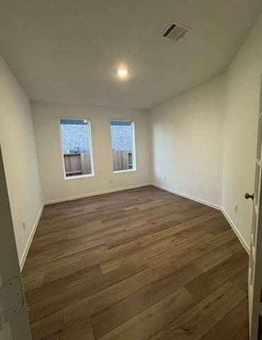 5415 Kingfish Drive, Baytown, TX 77521