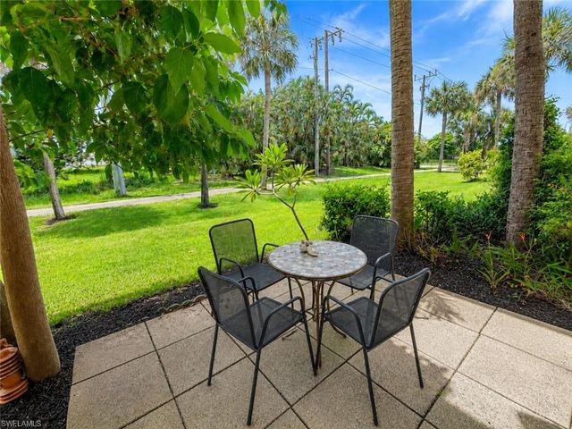 4000 Ice Castle WAY 5, Naples, FL 34112