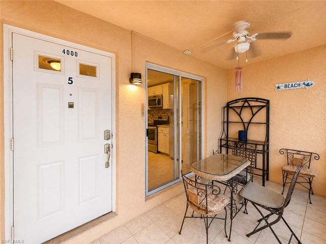 4000 Ice Castle WAY 5, Naples, FL 34112