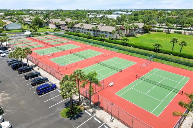 4000 Ice Castle WAY 5, Naples, FL 34112