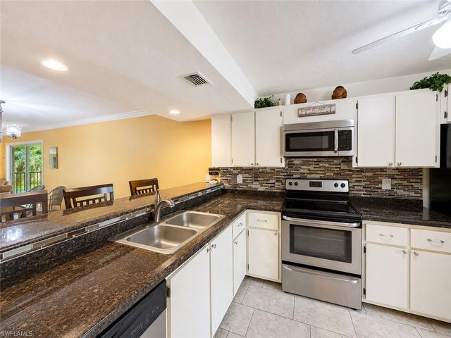 4000 Ice Castle WAY 5, Naples, FL 34112