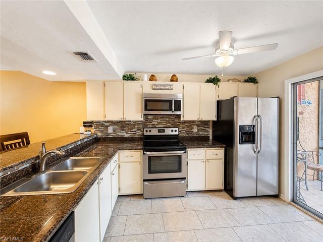 4000 Ice Castle WAY 5, Naples, FL 34112