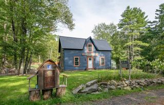 138 Tibbetts Hill Road, Goffstown, NH 03045