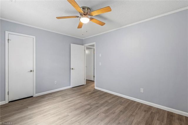 810 Pinoak Road, Greensboro, NC 27455
