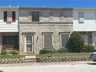 110 Townhouse Lane H, Corpus Christi, TX 78412