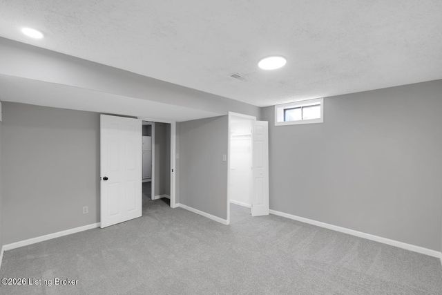 8000 Kenhurst Dr, Louisville, KY 40258