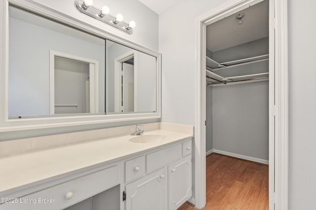 2903 Murray Hill Pike, Louisville, KY 40242