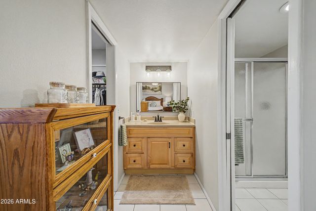 815 E GROVERS Avenue 37, Phoenix, AZ 85022