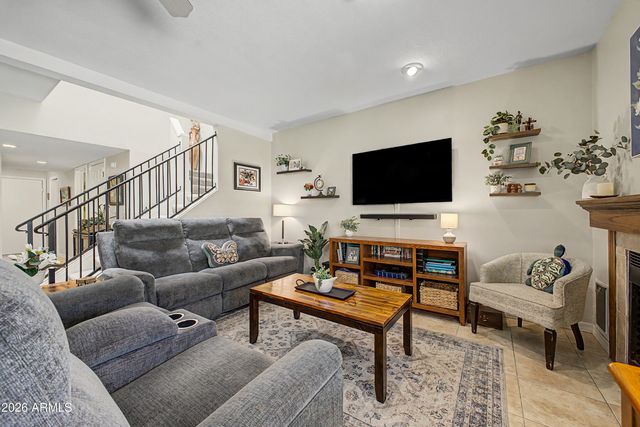 815 E GROVERS Avenue 37, Phoenix, AZ 85022