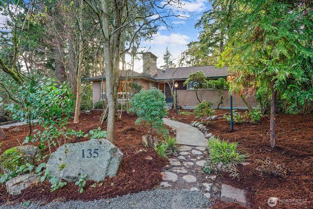 135 NE 135th Street, Seattle, WA 98125