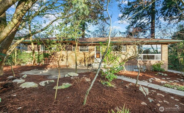 135 NE 135th Street, Seattle, WA 98125