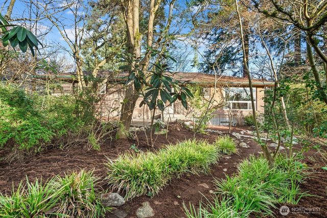 135 NE 135th Street, Seattle, WA 98125