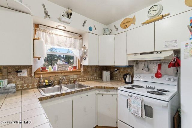 43513 Riverview DR, Kingston, ID 83839