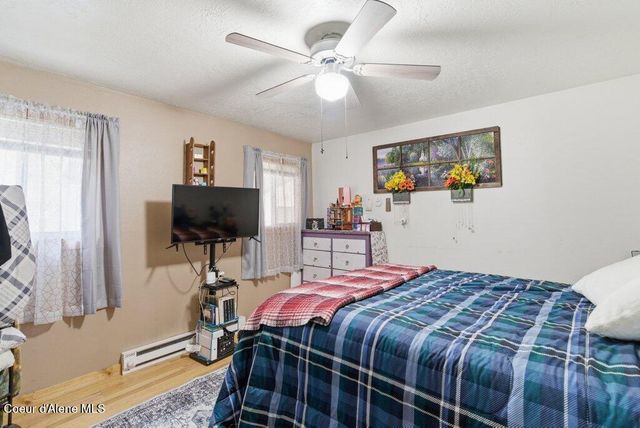 43513 Riverview DR, Kingston, ID 83839