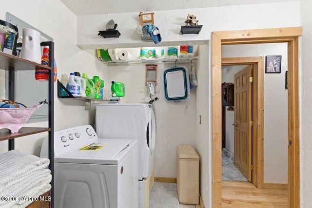 43513 Riverview DR, Kingston, ID 83839