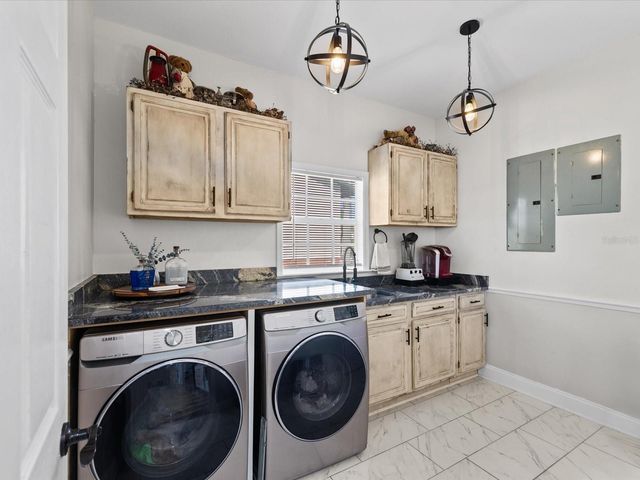 1414 DEIRDRE DRIVE, Ruskin, FL 33570