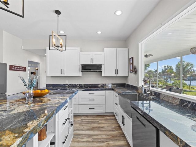 1414 DEIRDRE DRIVE, Ruskin, FL 33570