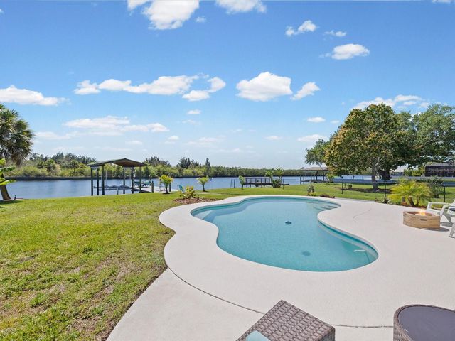 1414 DEIRDRE DRIVE, Ruskin, FL 33570