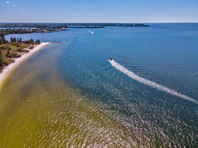 1414 DEIRDRE DRIVE, Ruskin, FL 33570