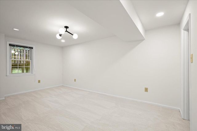7533 PEPPERELL DR, Bethesda, MD 20817