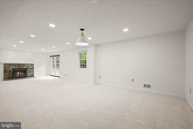 7533 PEPPERELL DR, Bethesda, MD 20817